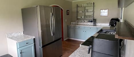 Microwave, oven, stovetop