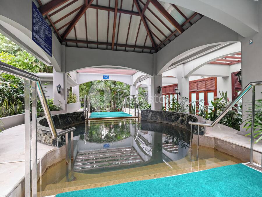 Udendørs pool