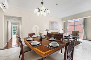 Apartment, 3 Schlafzimmer, Stadtblick | Esszimmer