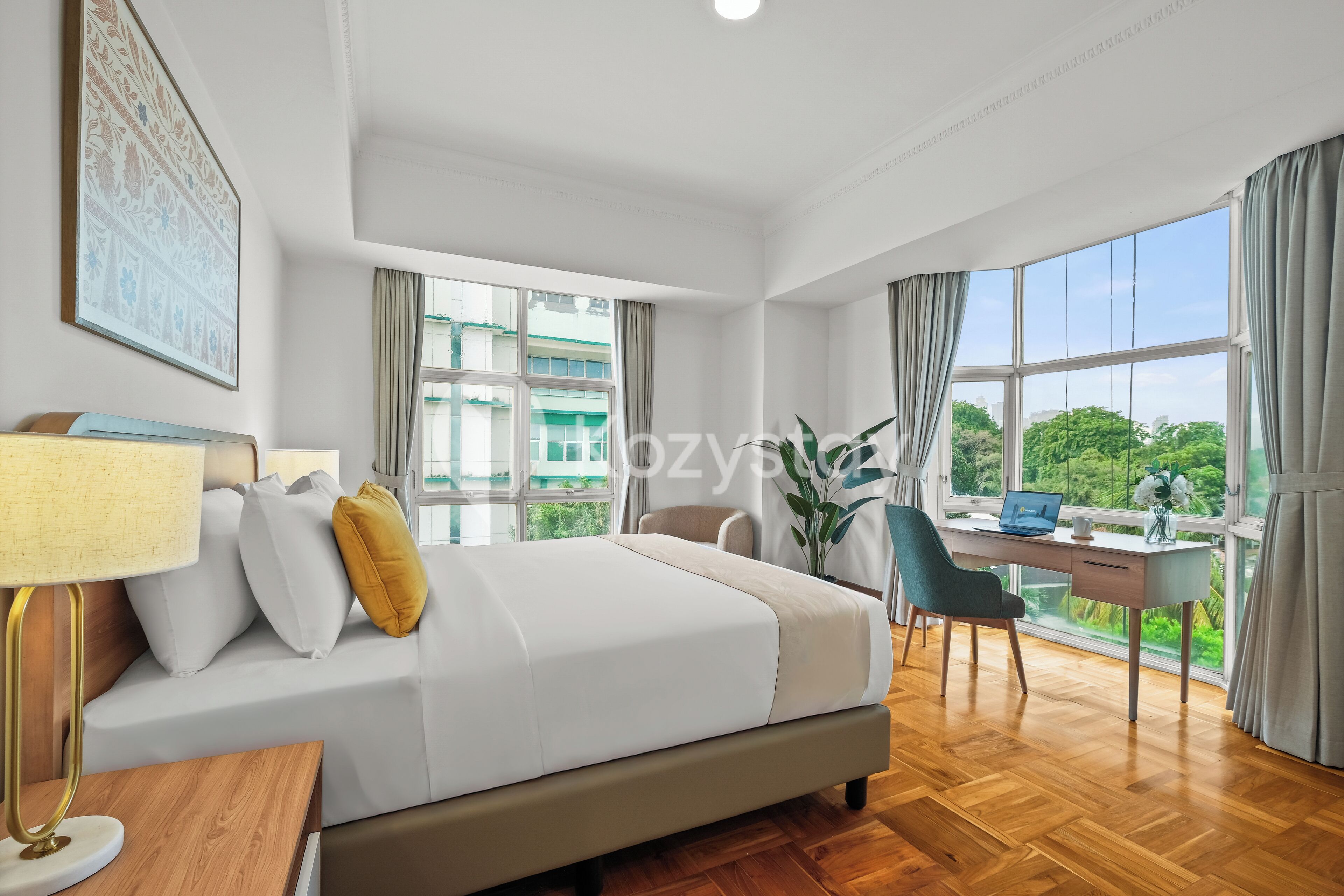 Grand Apartment, 4 Bedrooms, City View