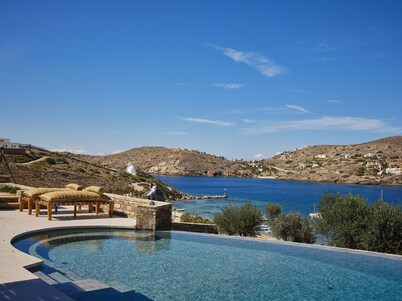 Liostasi Ona Villa, Ona Villa
