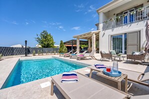 Pool - Villa Aria with heated Pool and Whirlpool, Poreč, Croatia (Poreč)