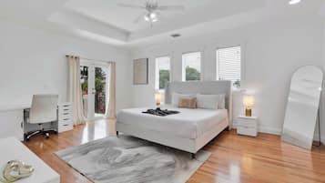 4 bedrooms, desk, iron/ironing board, travel cot