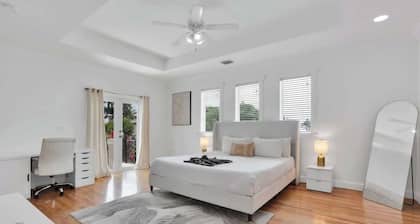 Spacious Pool Villa - 4BR - ATV & Skydive 15 min