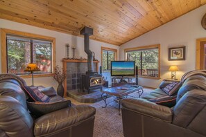 Smart TV, fireplace, table football