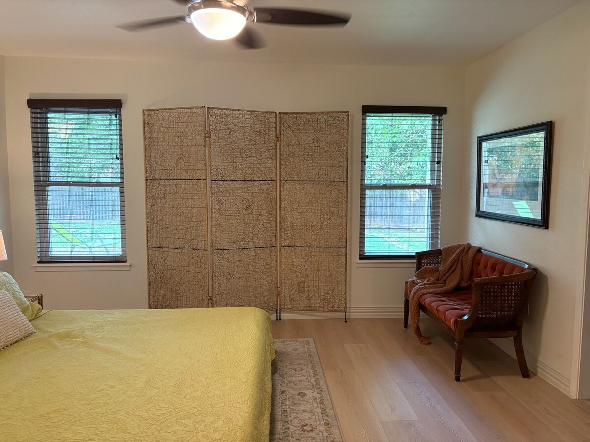 Photo 13 of Cozy Space in South Austin w/Lush Backyard