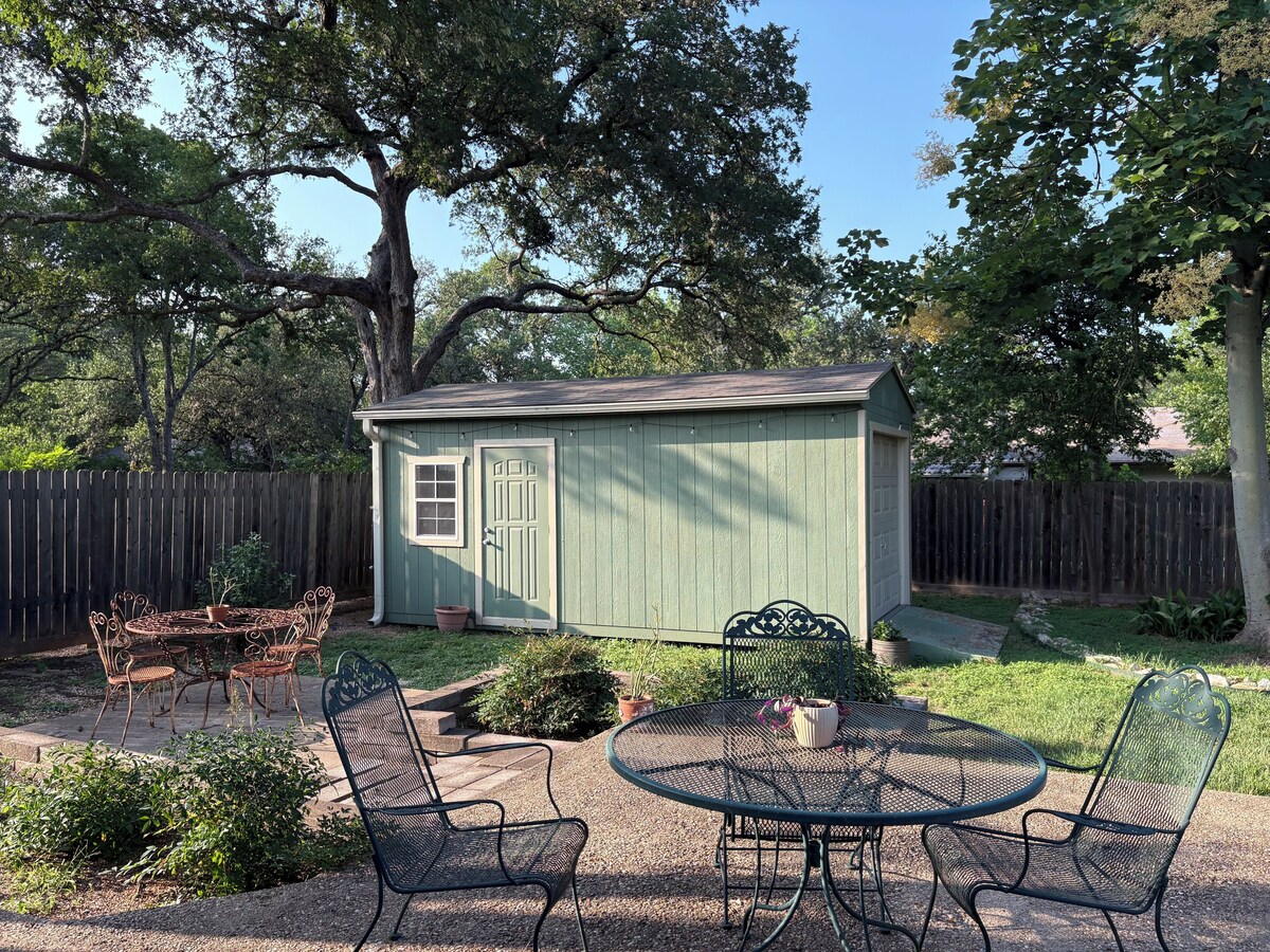 Photo 8 of Cozy Space in South Austin w/Lush Backyard