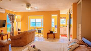 1 kamar tidur, setrika/meja setrika, Wi-Fi, dan seprai linen