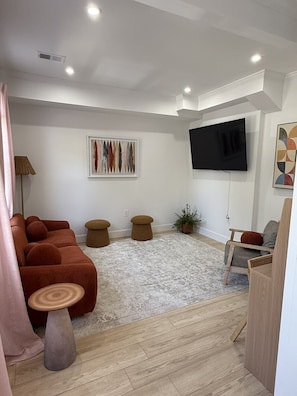 TV connectée, espaces bureaux