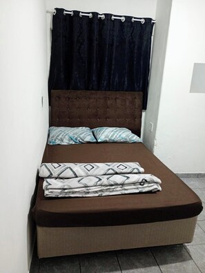 واي فاي وملاءات أسرّة