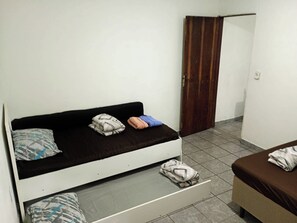 واي فاي وملاءات أسرّة