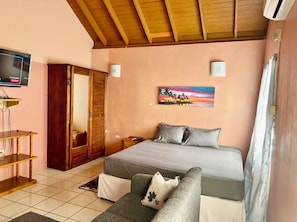 1 bedroom, iron/ironing board, travel cot, free WiFi