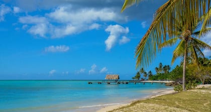 Spacious 1-bedroom apartment in Crown Point,AC, hot, cold water, internet, pool,