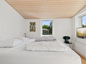 3 bedrooms, internet
