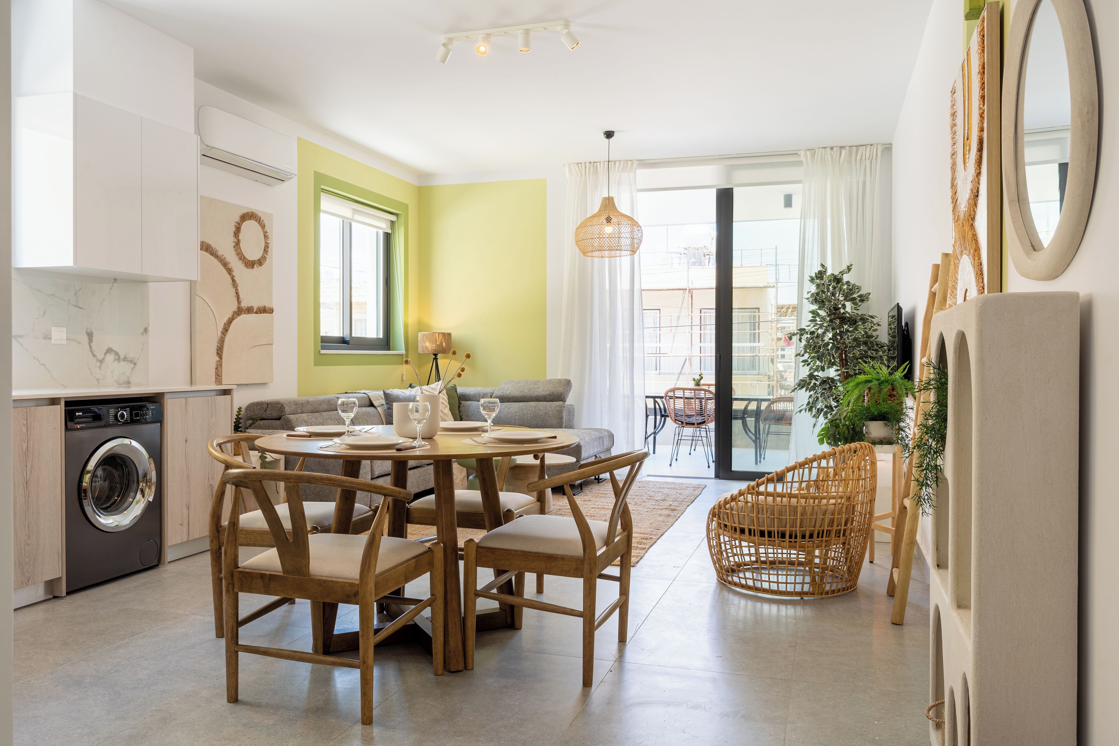 Lägenhet - 2 sovrum - kök - utsikt mot staden | Matservice på rummet