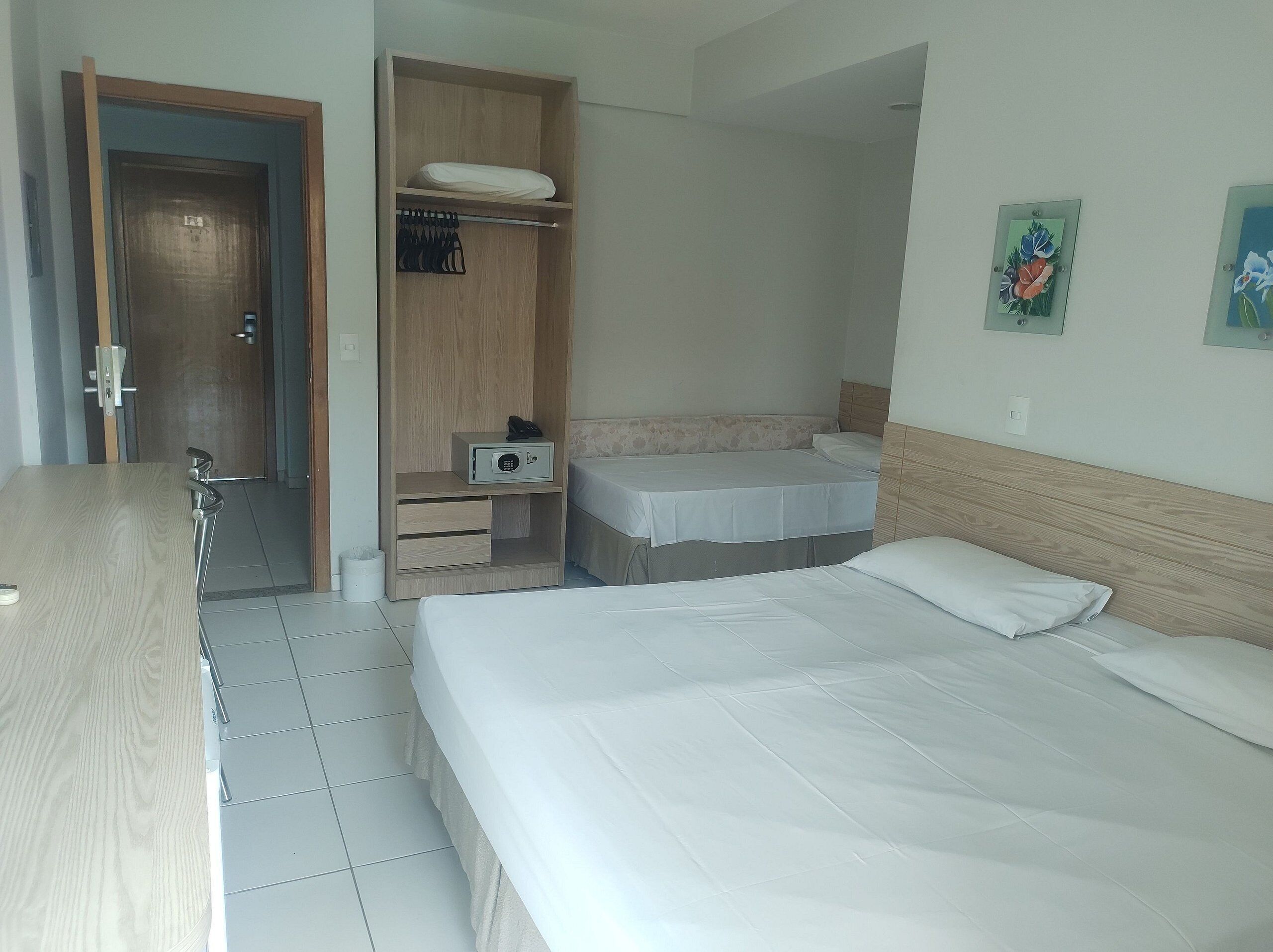 Suite | In-room safe, free WiFi, bed sheets