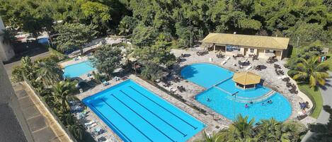 Suite | Pool | 6 outdoor pools, pool umbrellas, pool loungers