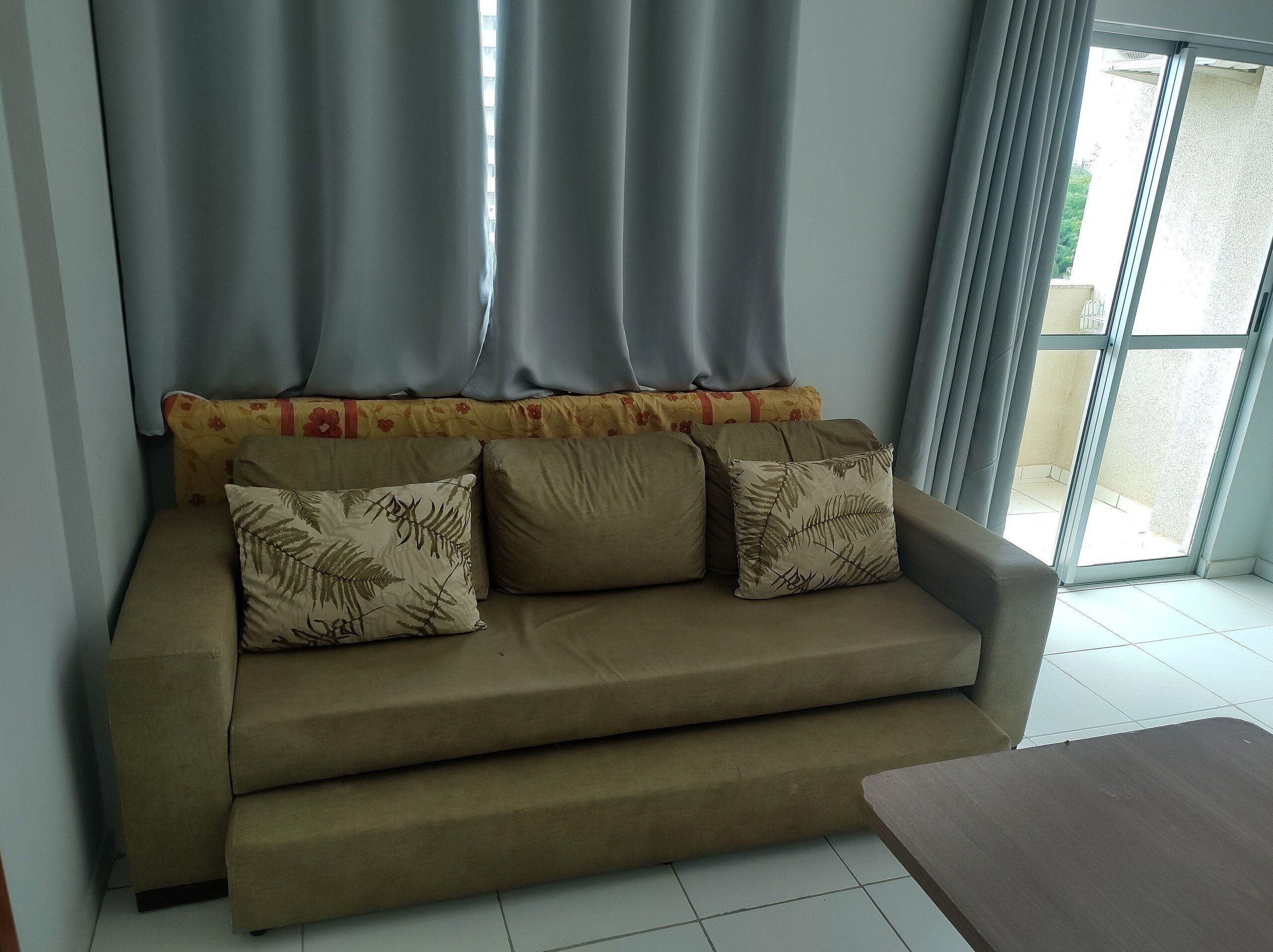 Basic Quadruple Room | Living area