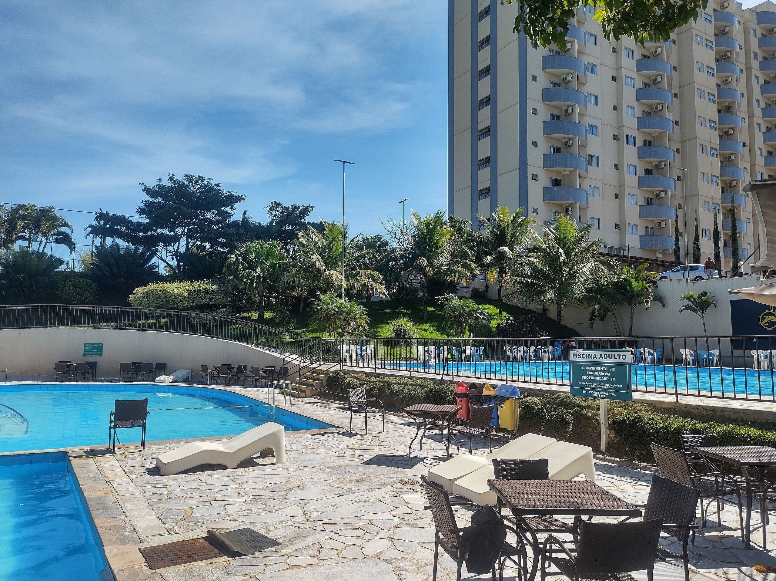 6 outdoor pools, pool umbrellas, pool loungers