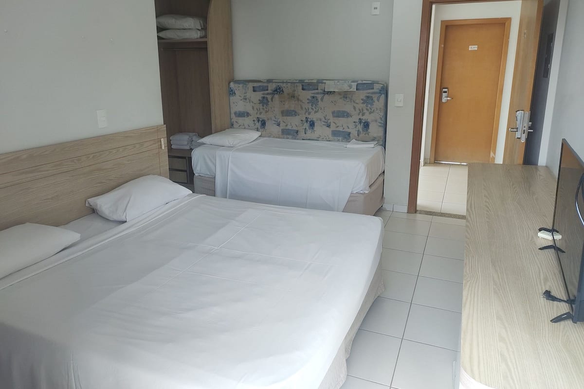 Suite | Coffre-fort, accĂšs au Wi-Fi (inclus), literie fournie