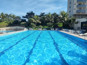 Suite | Pool | Indendørs pool, 5 udendørs pools, parasoller, liggestole