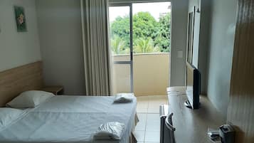 In-room safe, free WiFi, bed sheets