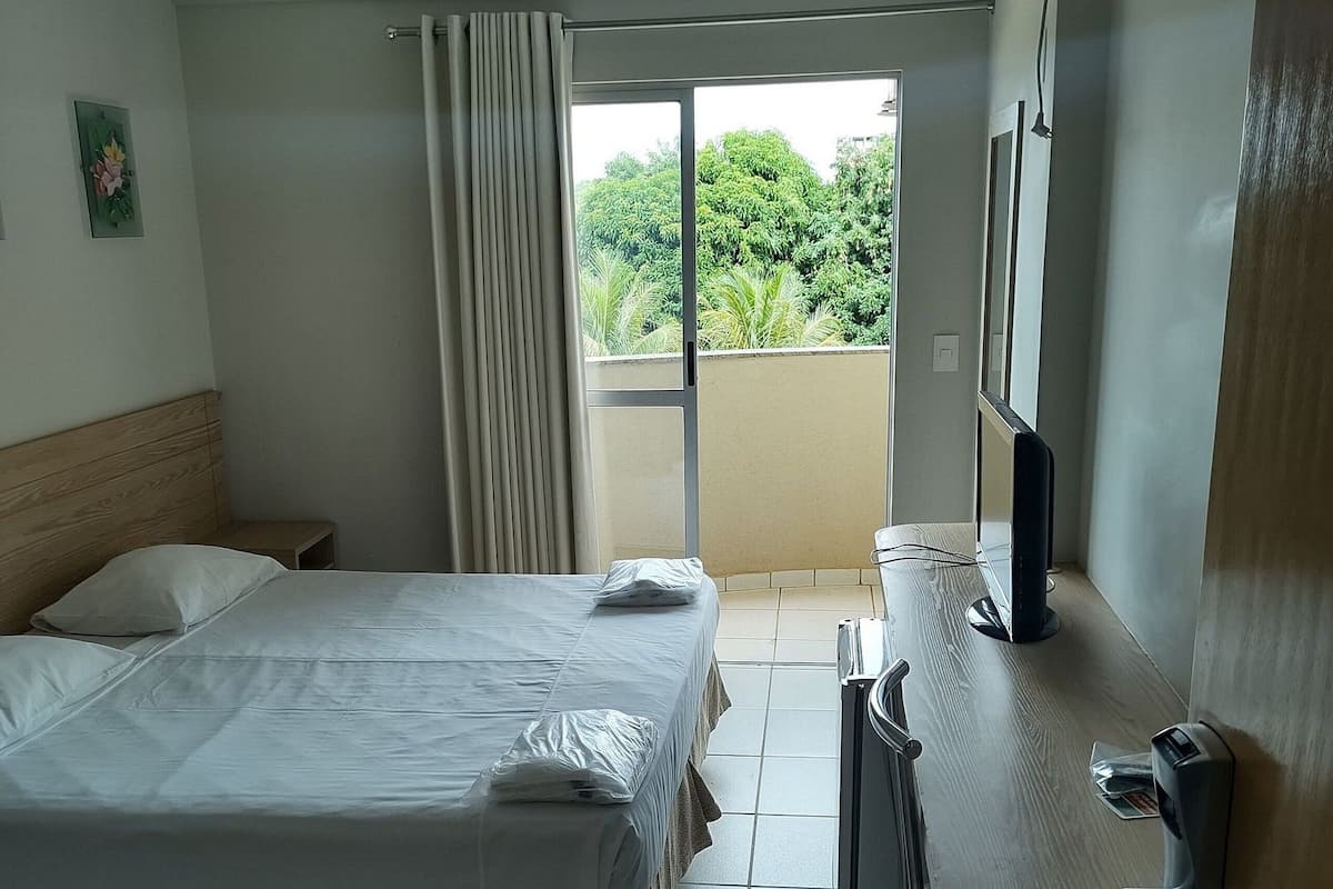 In-room safe, free WiFi