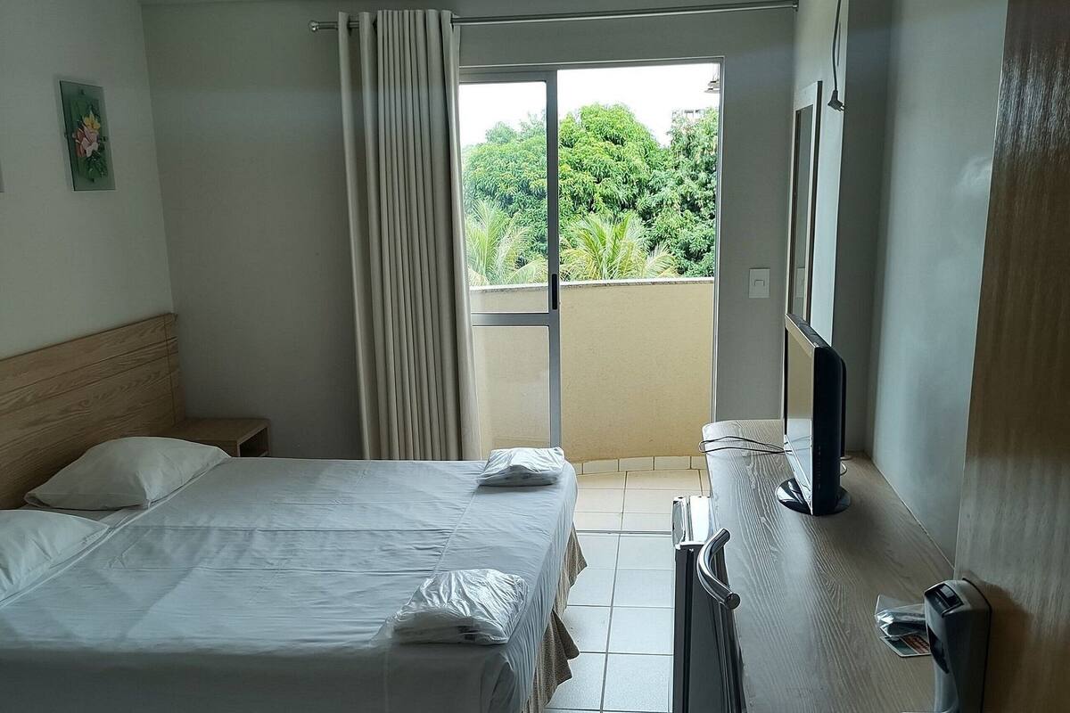 In-room safe, free WiFi, bed sheets