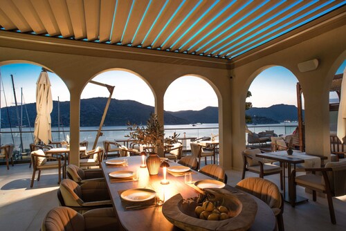 LUCE BOZBURUN OTEL MARMARİS 