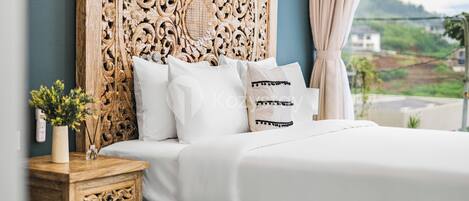 Villa, 3 slaapkamers, uitzicht op de stad | Een laptopwerkplek, een strijkplank/strijkijzer, gratis wifi, beddengoed