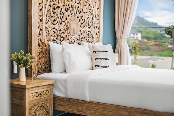 Huvila, 3 makuuhuonetta, kaupunkinäköala | Kannettavalle tietokoneelle sopiva työtila, silitysrauta/-lauta