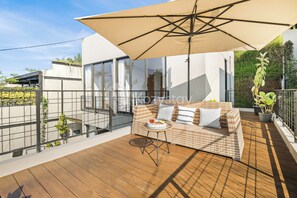 Villa, 3 Bedrooms, City View | Terrace/patio