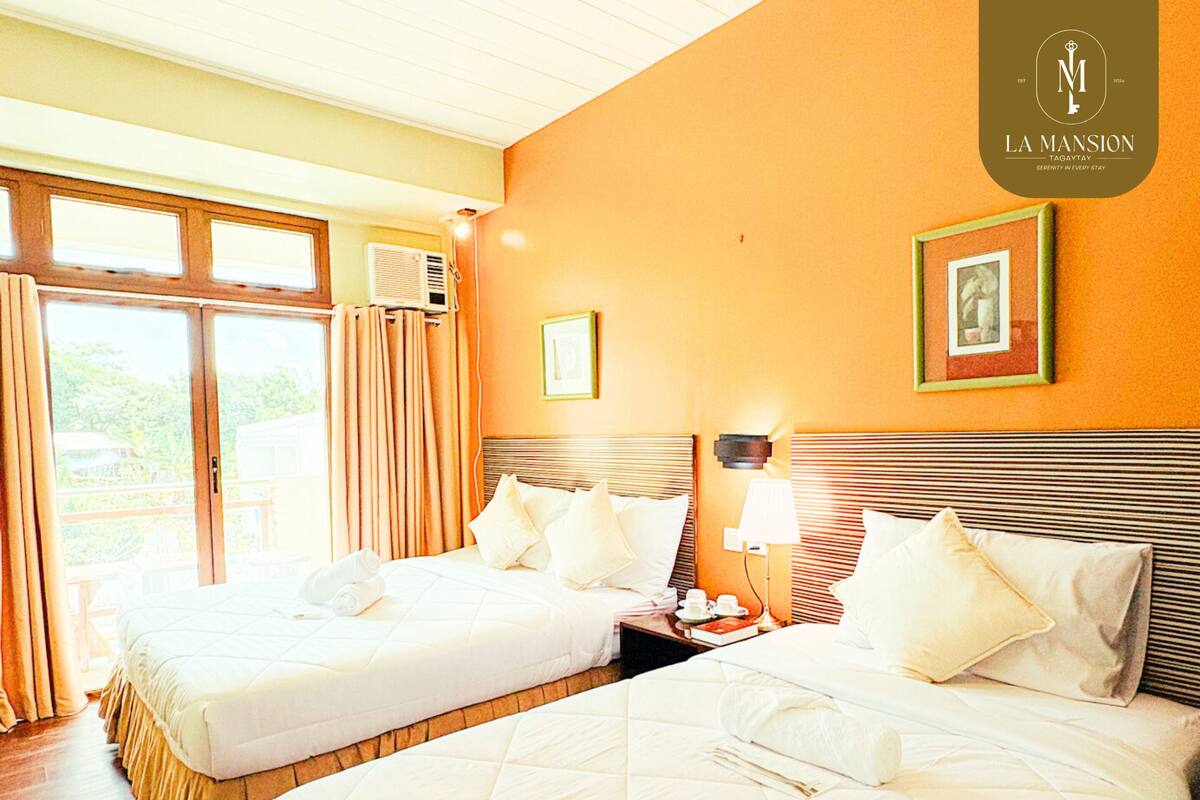 Phòng 3 Tiêu chuẩn, ban công, quang cảnh hồ bơi