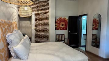 Chambre Confort | Coffre-fort, accès au Wi-Fi (inclus)