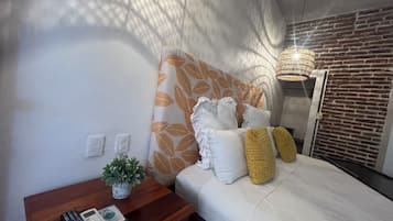 Chambre Confort | Coffre-fort, accès au Wi-Fi (inclus)