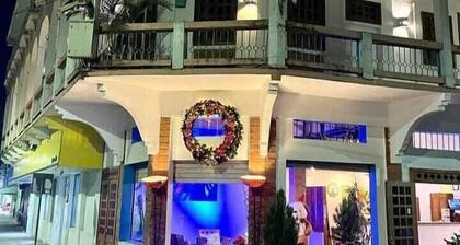 EJECUTIVO CESAR MARISCOS