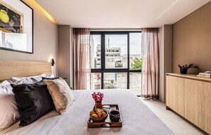 Family Apartment, 2 Bedrooms | In-room safe, WiFi (free), bed sheets - Kukun Tonalá 121 Roma (Mexico City)