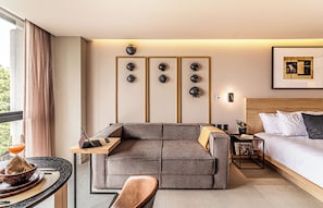Apartamento superior | Área de estar | Smart TV 55 polegadas com canais digitais