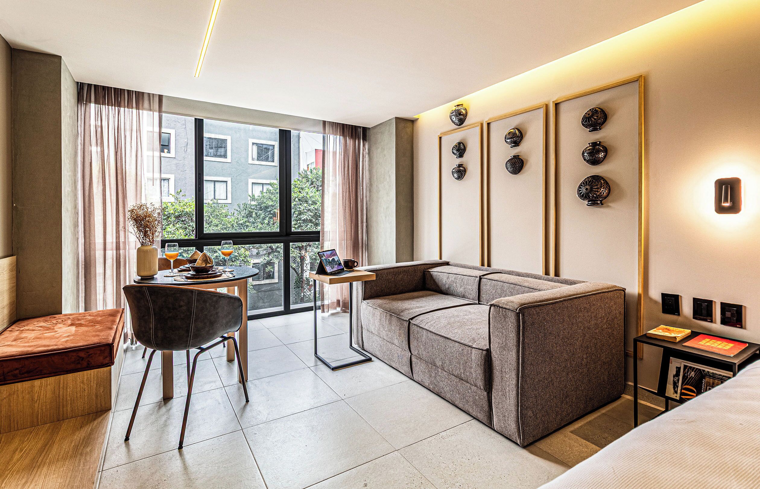 컴포트 아파트 | 다이닝룸