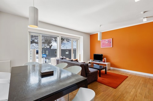 客室内のダイニングエリア