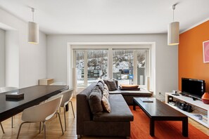 Apartment, Mountain View | Living area