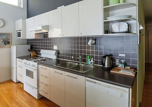 Apartment, Mountain View | Private kitchen