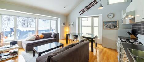 Apartment, Mountain View | Living area