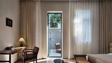 Studio Suite Superior, pemandangan kebun | Meja kerja dan Wi-Fi gratis