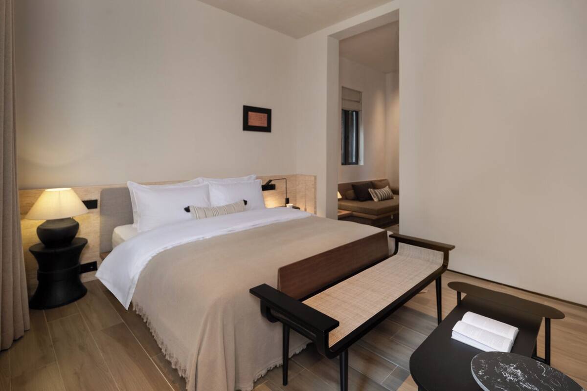 Superior Double Room | Desk, WiFi (free)