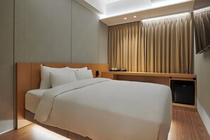 Desk, laptop workspace, free WiFi - 88Hotel (Seoul)