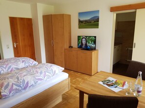 1 chambre, accès Internet, draps fournis
