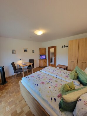 1 Schlafzimmer, Internetzugang, Bettwäsche