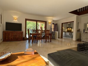 Living area - La Bastide des Chênes Blancs (Saze)