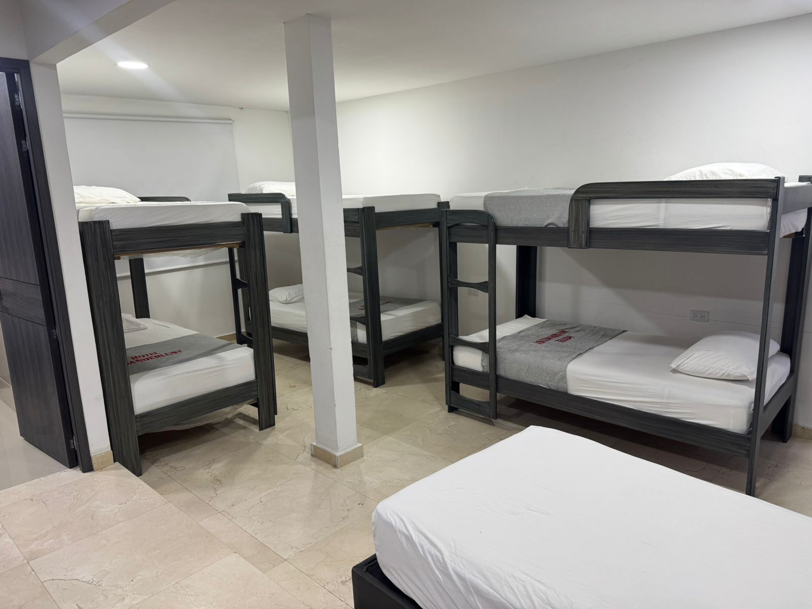 Rom – basic | Wi-fi (inkludert)